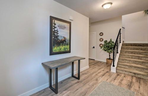 Deer Mountain House | Inviting Hideout Townhome with Balcony and Lake Views!