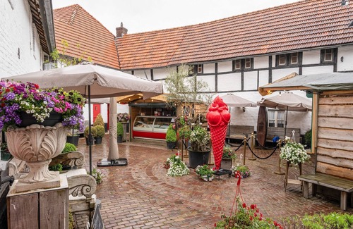 Ubachsberg House | Inviting Holiday Home in Voerendaal with Garden