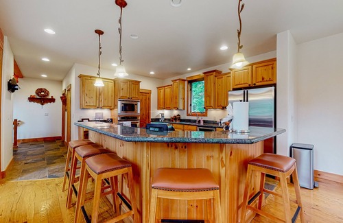 Crown Cabin | Inviting mountain cabin with skiing, fireplace, balcony, hot tub, & W/D