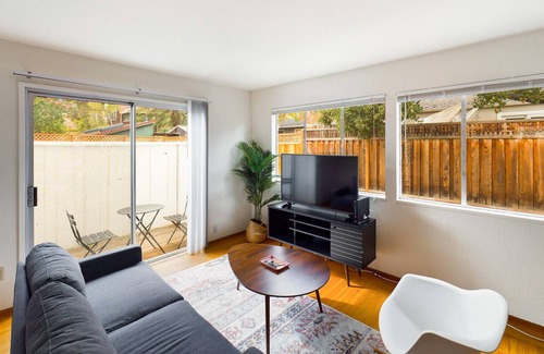 University South House | Inviting Palo Alto 1BR w/Patio, close to Shops & Stanford, by Blueground
