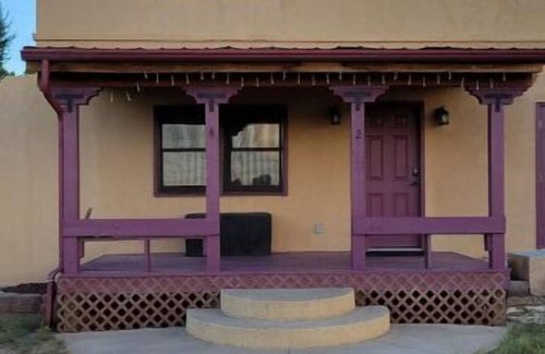 Walsenburg House | Inviting & Spacious~ Balcony~Propane Fire Pit~BBQ