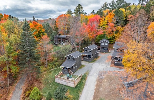 Northeast Somerset Cabin | Ioneta - Cabin 2 · Lawrence's Lakeside Cabins | 'Ioneta' Waterfront Retreat + Private Sauna