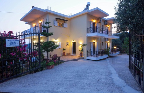 Agia Kiriaki Apartment | Ionian View Gem - Parga Charming Nest