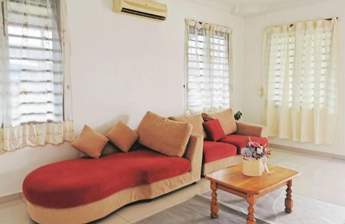 Kampung Simee House | Ipoh stadium-18 pax (mahjong/5min to town) pets friendly