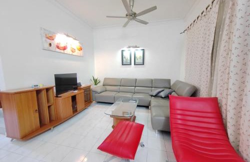 Lahat House | Ipoh Station 18 Homestay