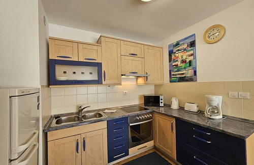 Ljubljana City Centre Apartment | Irena Tour As/Quiet 1BR apartment with shower&balcony, garage, WiFi&AC
