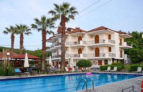 Platamonas Condo | Irida's Sunny Getaway - Majestic Summer Escape