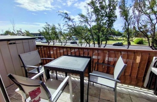 Saint-Denis Apartment | Iris - A Seaside Haven in the Heart of Saint-Denis