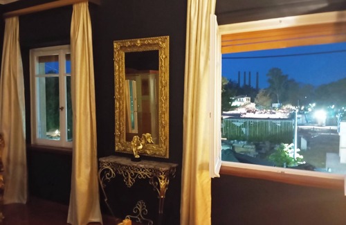 Elefsina Apartment | IRIS Baroque aparment