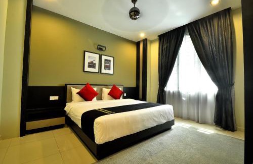 George Town Villa | Iris Luxury Service Villa