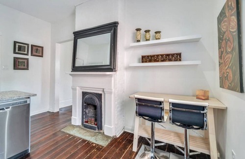 Irish Channel Apartment | Irish Channel Apt w/Balcony | Walk to Magazine St