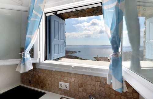 Faros Armenistis Cottage | IRO LUX STUDIO AMAZING VIEW