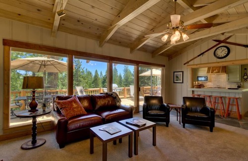 Meeks Bay Cabin | Irongate Lodge: 2 BR, 2 BA Cabin or Bungalow in Tahoma, Sleeps 6
