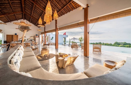 Banjartegehe Villa | IRRAWADDY