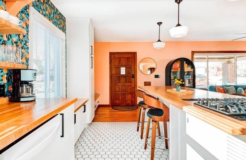 Indianapolis House | Irvington Retro Villa - 2B/1B MCM Indy Charmer