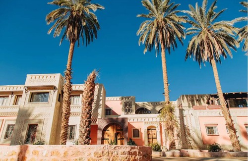 Degache House | Is a haven on earth in the heart of the oasis around a thousand palm trees.