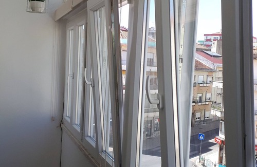 Algueirao - Mem Martins Apartment | Isabel Dream II, 300m from the train,4 Km from Sintra