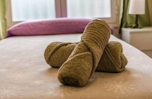 Villaverde Apartment | Isabel Guest House Room 3