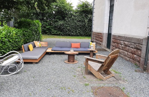 Chambretaud House | Isabelle's "train station" 3 minutes from the Puy du Fou PropertyName 106246771 1036 = House in the heart of town where everything can be done on foot
