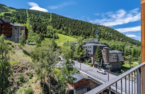 El Tarter Apartment | Isard Penthouse & SPA by Select Rentals