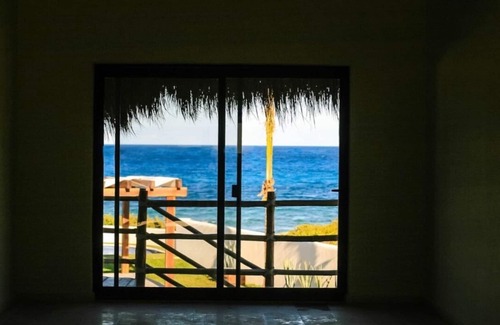 Colonia Meteorologico House | ISLA MUJERES MAYAKITA VILLA AYRE, BEACH VIEW w/ROOFTOP JACUZZI