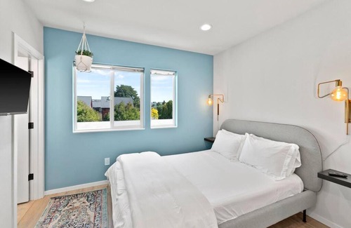 Whittier Heights Apartment | Isla's sweet suite - Micro Studio - 91Walkscore