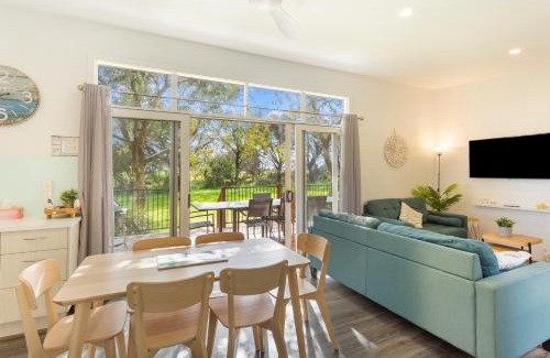 Cowes Apartment | Isla Villa, Cowes, Phillip Island.