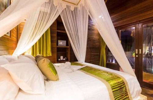 Mushroom Bay Hotel | Island Cabanas Mushroom Beach!nBungalow Nusa Lembongan