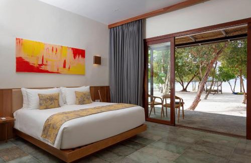 Koh Rong Sanloem Resort | ISLAND CENTER POINT