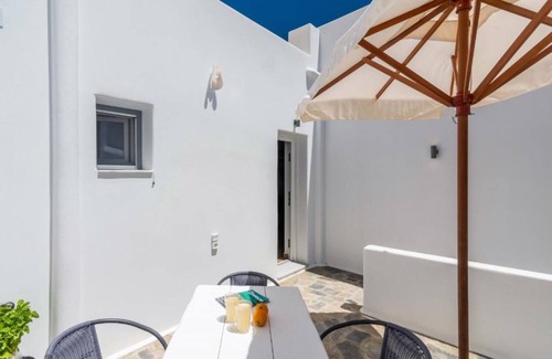 Adamas House | Island Dreams - Apartment #1