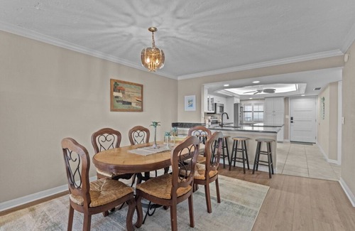 Sanibel Condo | Island Escape at Pointe Santo. Steps to Beach, Rooftop Views & Modern Comfort