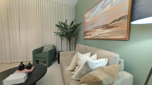 Abu Dhabi Apartment | Island Escape Modern 1-bedroom