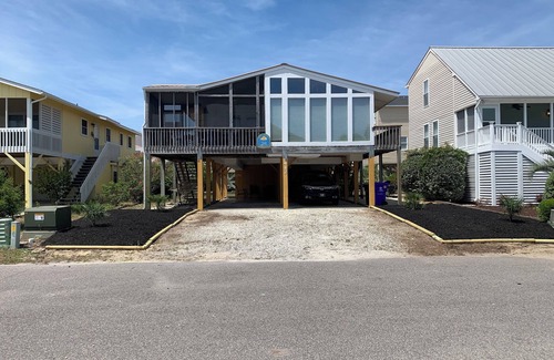 Sunset Beach House | Island Home is a 'Sheer Delight' at a Bargain Rate