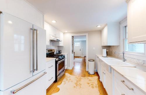 Vineyard Haven House | Island Home