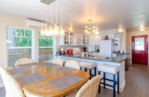 Grapeview House | Island house located on Stretch Island close to Fair Harbor