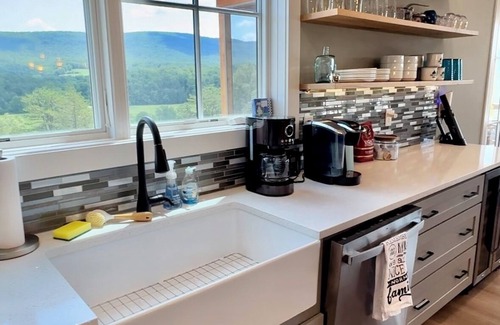 Fort Valley House | Island in the Sky-Shenandoah Valley with Heated Pool, Game Rm, Hot-Tub, Views