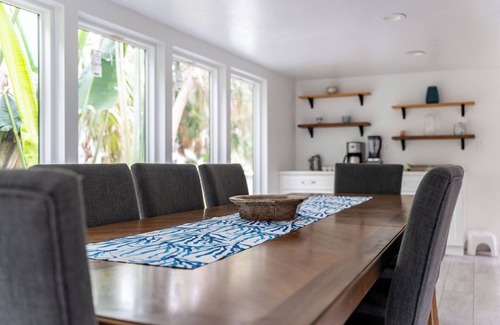 Siesta Key House | Island Sol: Secluded 4 BR Paradise with Salt Water Pool, Walk to the Village