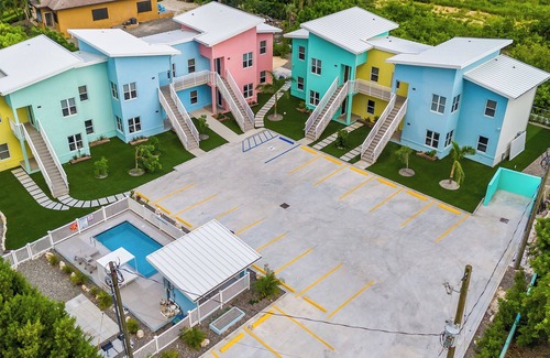 West Bay Apartment | Island Stay in West Bay - 3 Min to Beach | West Nest #105