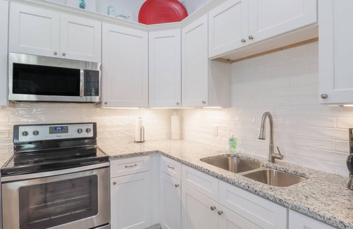 Bay St Louis Condo | Island Time is waiting for you!