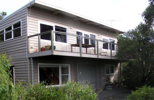 Surf Beach Apartment | Island Views at Surf Beach
