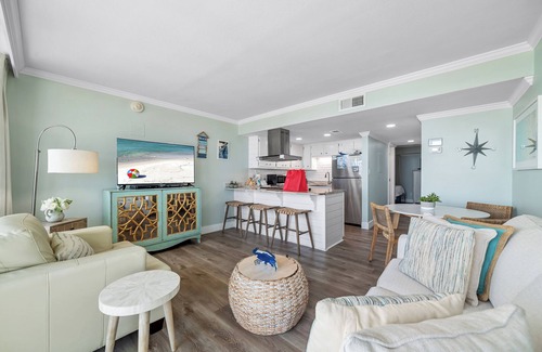 Gulf Shores Condo | Island Winds East 304- Beautiful Beach Front Condo