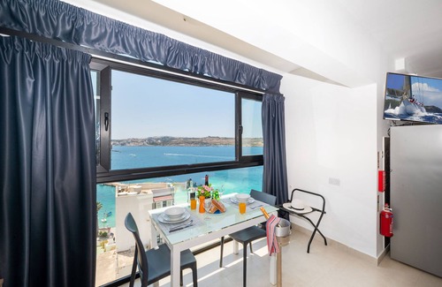Bugibba Apartment | Islet Promenade Studio with Hot Tub and Sea View