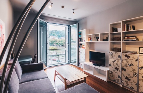Bilbao City Centre Apartment | ISOZAKI by People Rentals