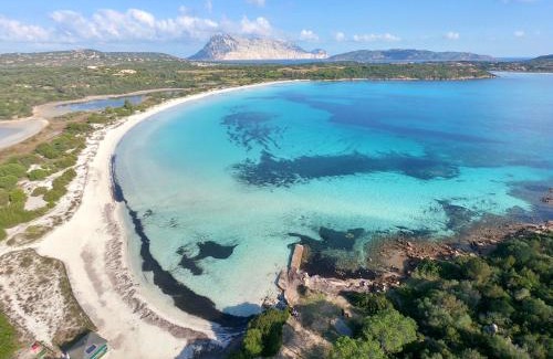 San Teodoro City Centre Apartment | ISS Travel, L'Avru - 700 m from La Cinta beach