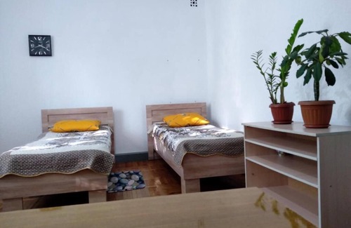 Sverdlov District Bed & Breakfast | Issyk-kul Almaty stopover hostel