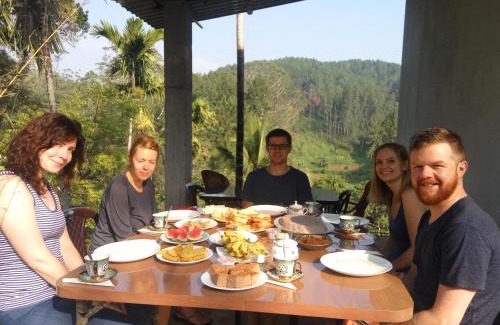 Ambagollapathana House | Isuru Homestay