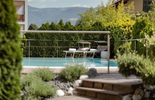 Appiano Sulla Strada del Vino Apartment | Holiday Apartment "Apartment Wieser 2" with Mountain View, Heated Pool & Wi-Fi