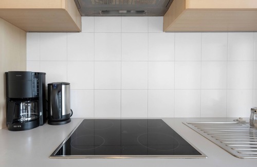 St. Pauls Apartment | Apartment 'Golden' with Mountain View, Shared Terrace and Wi-Fi