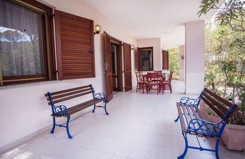 Cala Liberotto Apartment | PINE CONE DIRECT ACCESS TO THE BEACH (NO WIFI) CIN IT091063C2000S5156