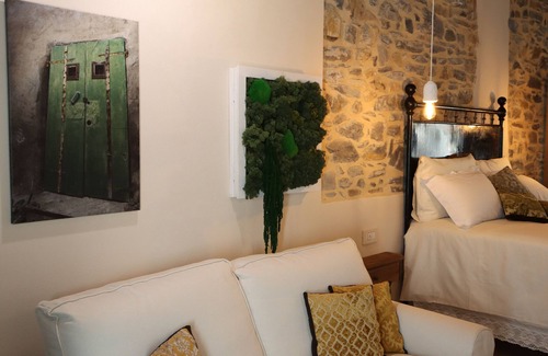 Castelnuovo di Val di Cecina Bed & Breakfast | Camera Privata in B&B in Antico Borgo Medioevale